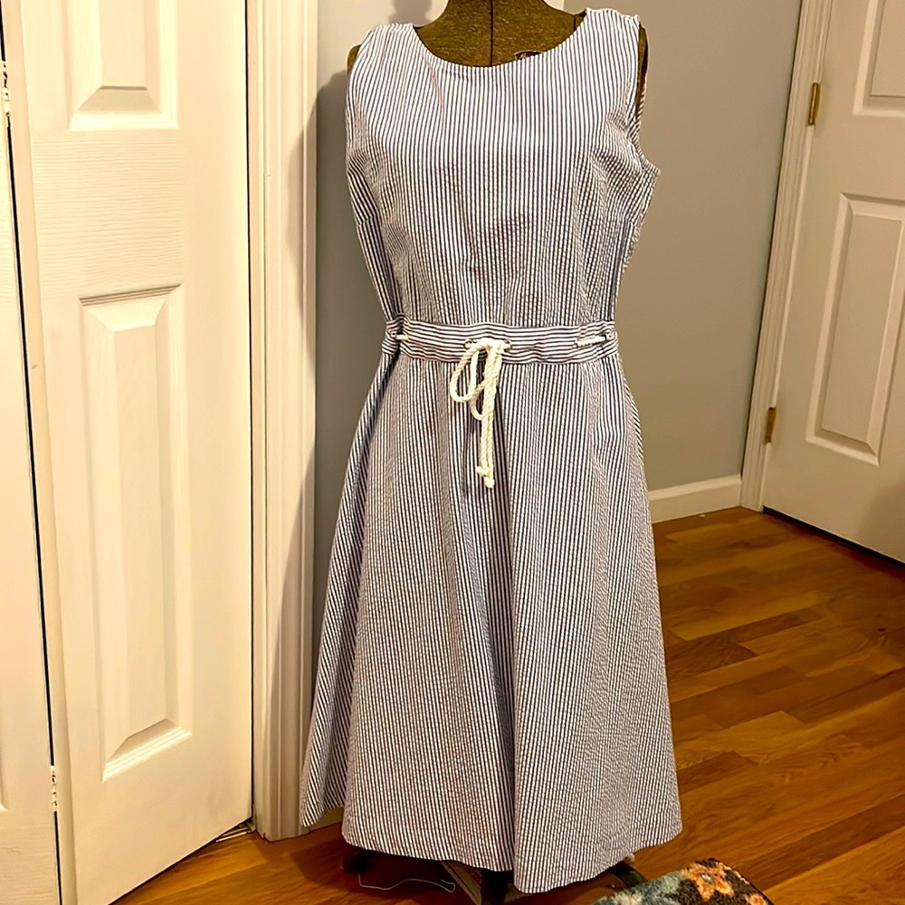 Talbots Seersucker Dress Size 12. Great condition!